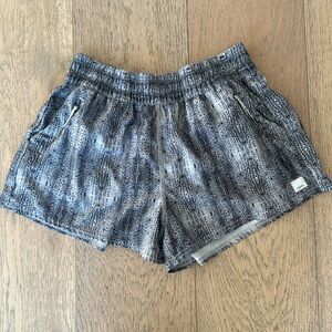 Vuori Dash short- size small.